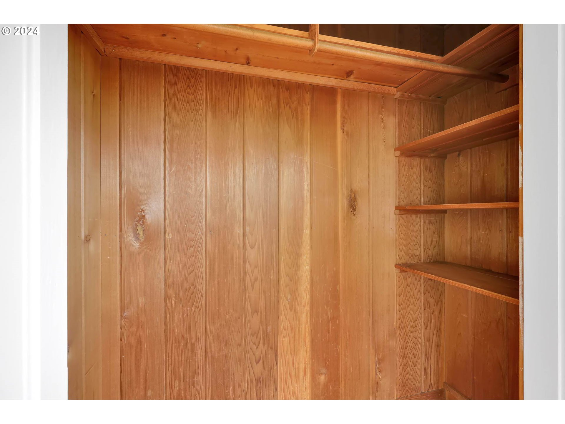 647 16th Street Springfield, OR 97477 - Photo 23 of 35 Storage