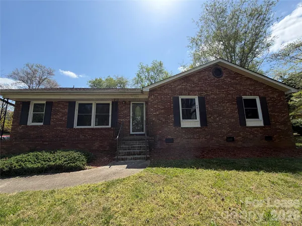 $1,595 | 1180 Huntsmoor Drive, Gastonia, NC 28054
