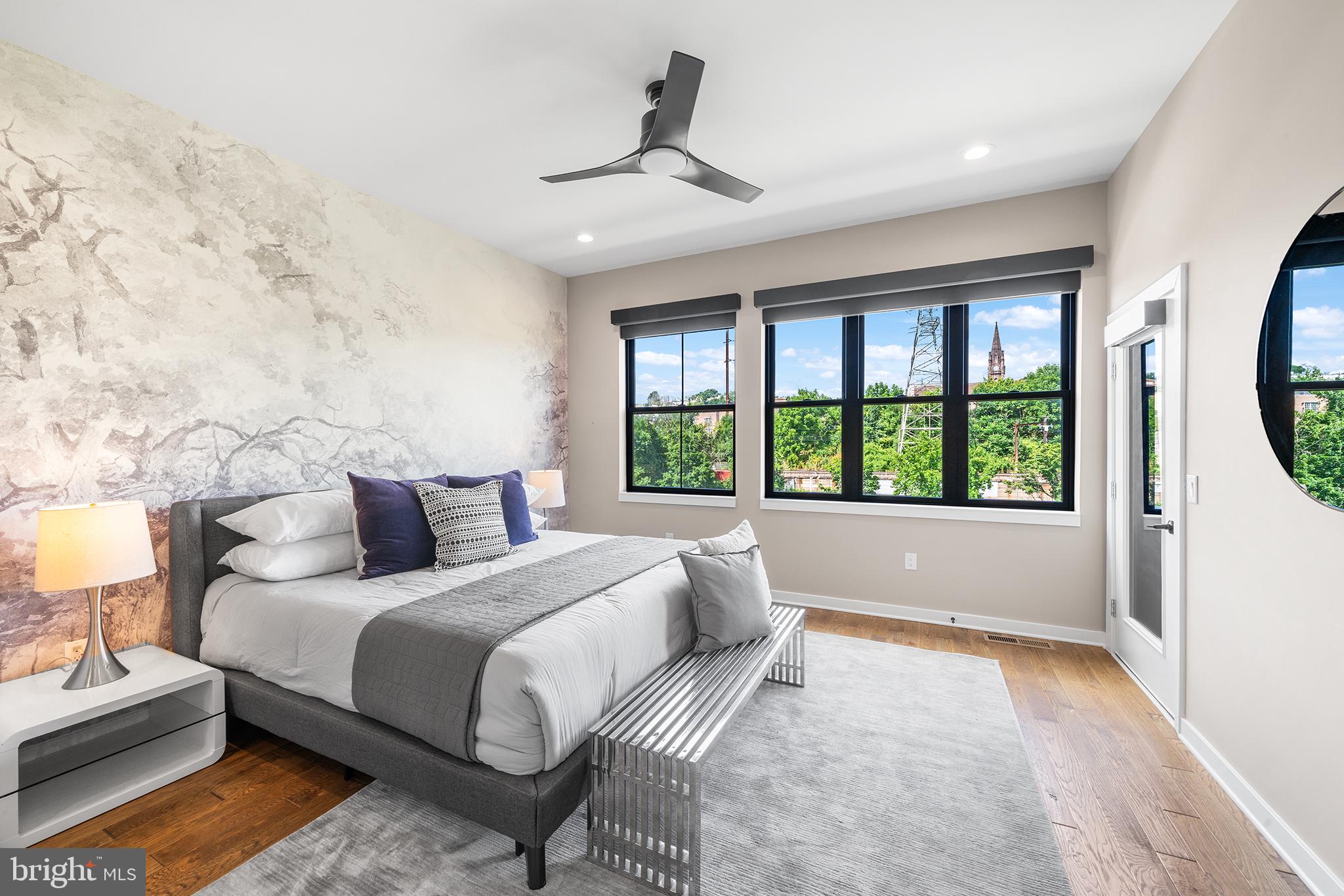 4535 Riverside Way Philadelphia, PA 19127 - Photo 34 of 43 a bedroom with a bed and a large window