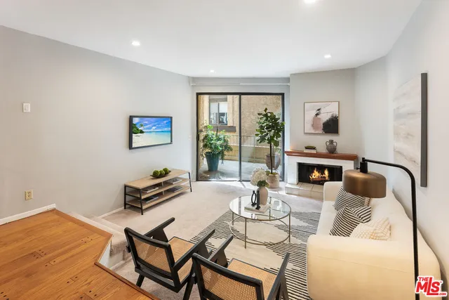 $599,000 | 10921 Morrison Street, Unit 6, North Hollywood, CA 91601