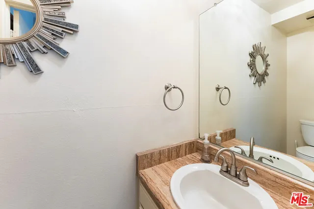 $599,000 | 10921 Morrison Street, Unit 6, North Hollywood, CA 91601