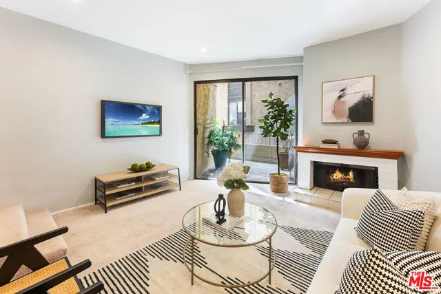 $599,000 | 10921 Morrison Street, Unit 6, North Hollywood, CA 91601