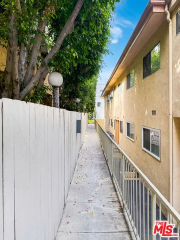 $599,000 | 10921 Morrison Street, Unit 6, North Hollywood, CA 91601