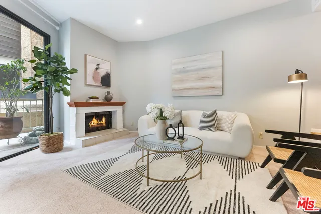 $599,000 | 10921 Morrison Street, Unit 6, North Hollywood, CA 91601