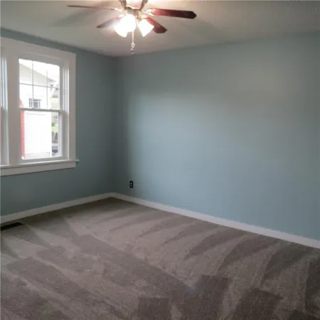 $225,900 | 101 East 3rd Street, Stanberry, MO 64489