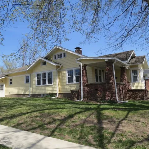 $225,900 | 101 East 3rd Street, Stanberry, MO 64489