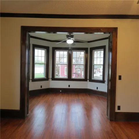 $225,900 | 101 East 3rd Street, Stanberry, MO 64489