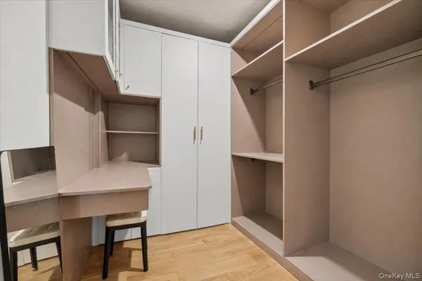 $1,680,000 | 2 Elf Road, Syosset, NY 11791