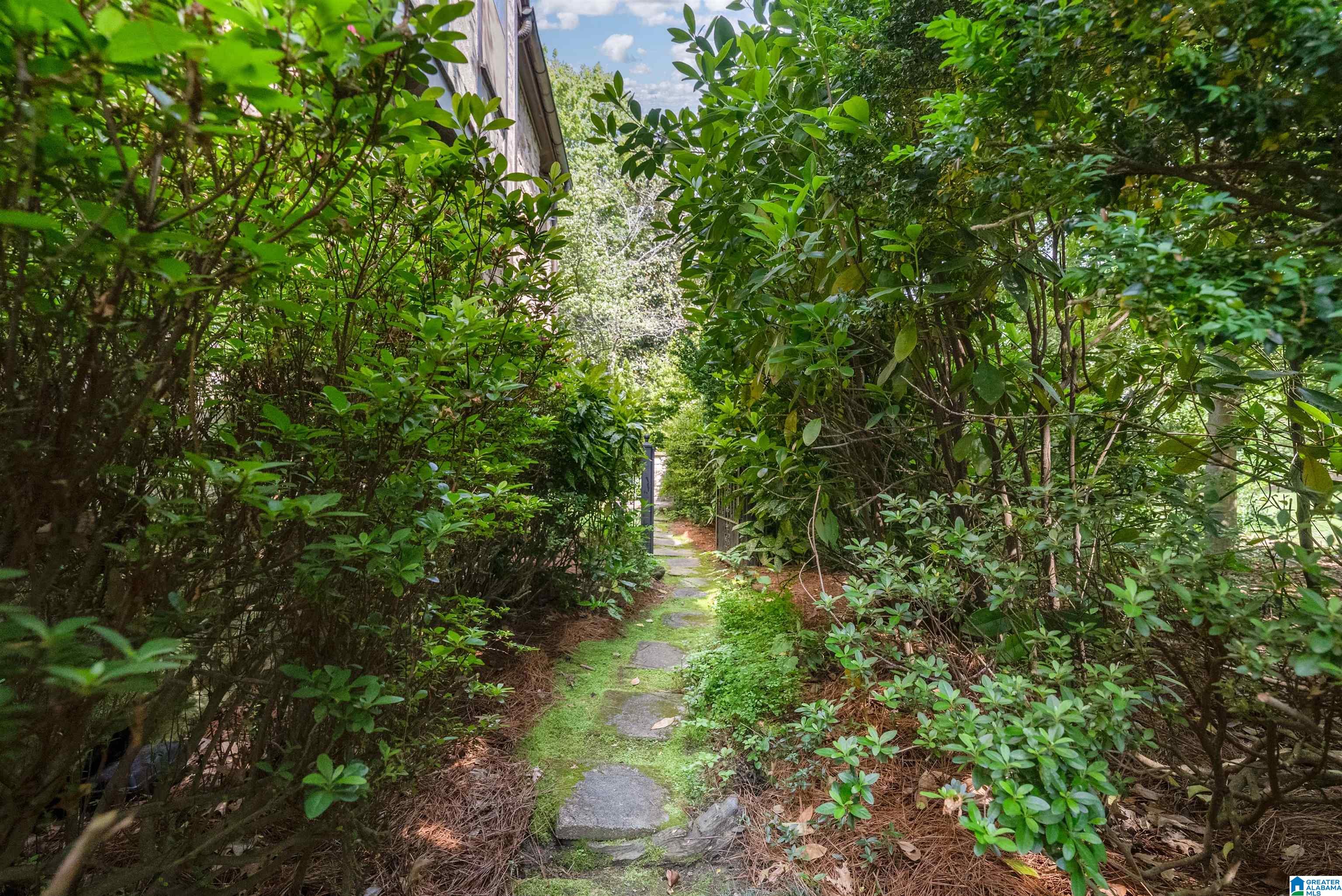 2724 Canterbury Road Birmingham, AL 35223 - Photo 76 of 93
