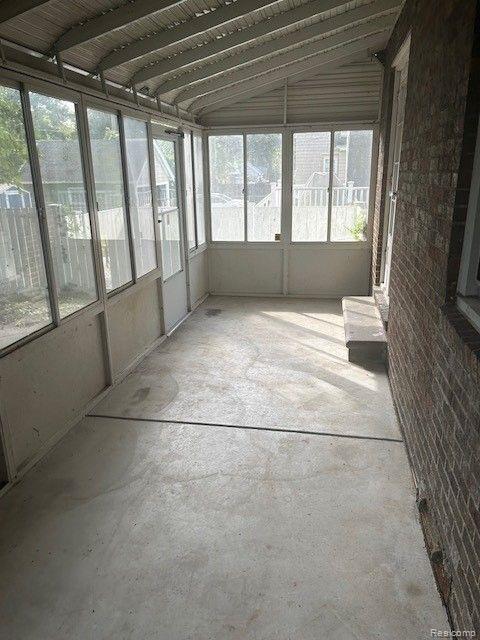 131 Chippewa Road Pontiac, MI 48341 - Photo 32 of 34