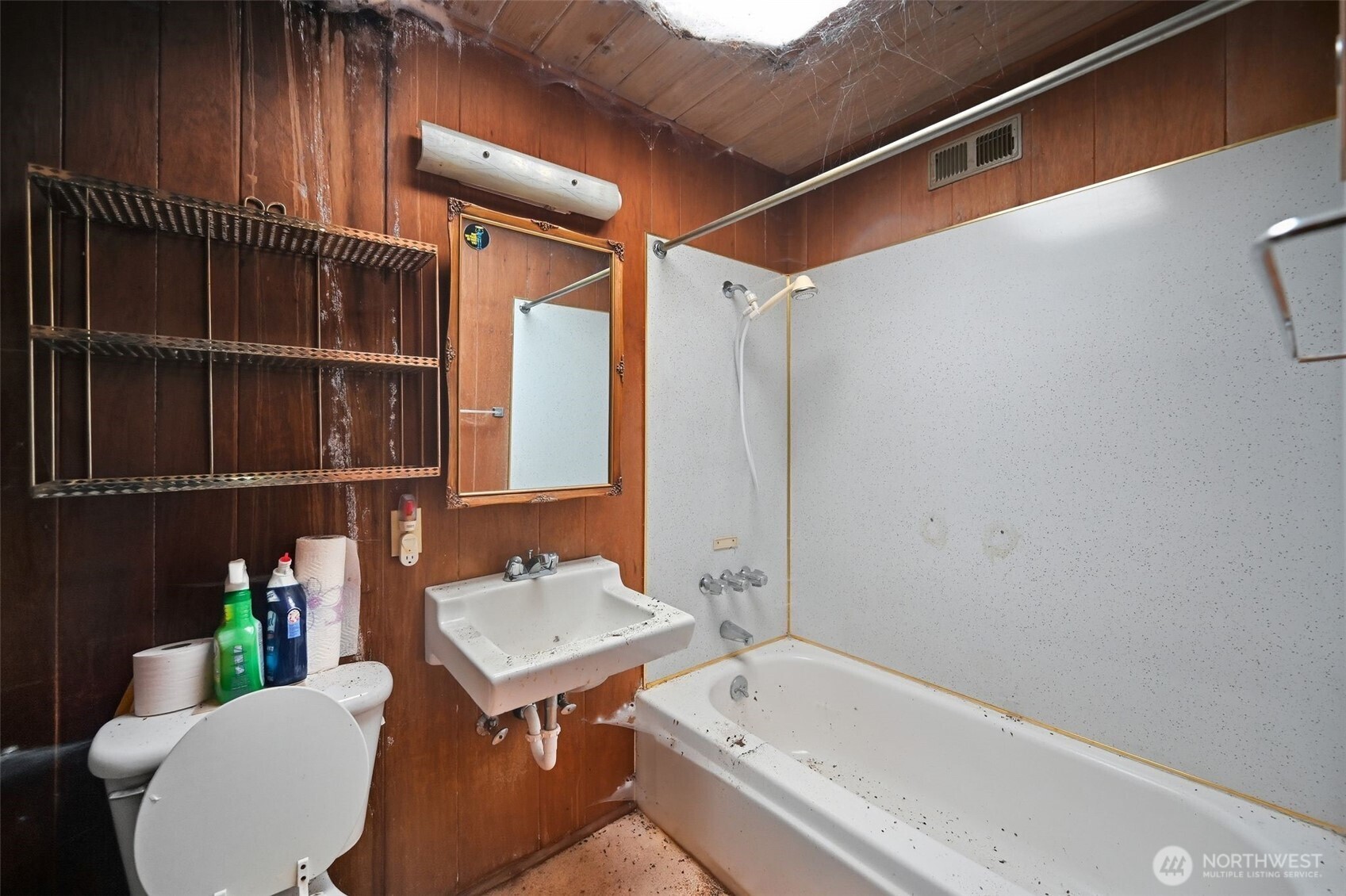 1284 Dines Point Road Greenbank, WA 98253 - Photo 20 of 23 a bathroom with a sink and a bathtub