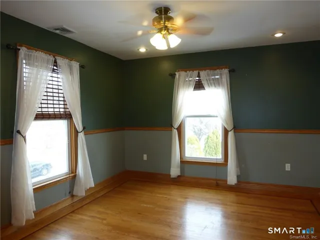 $1,750 | 28 Frederick Street, Naugatuck, CT 06770