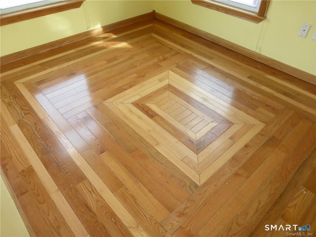 28 Frederick Street Naugatuck, CT 06770 - Photo 15 of 32