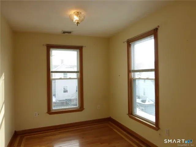 $1,750 | 28 Frederick Street, Naugatuck, CT 06770