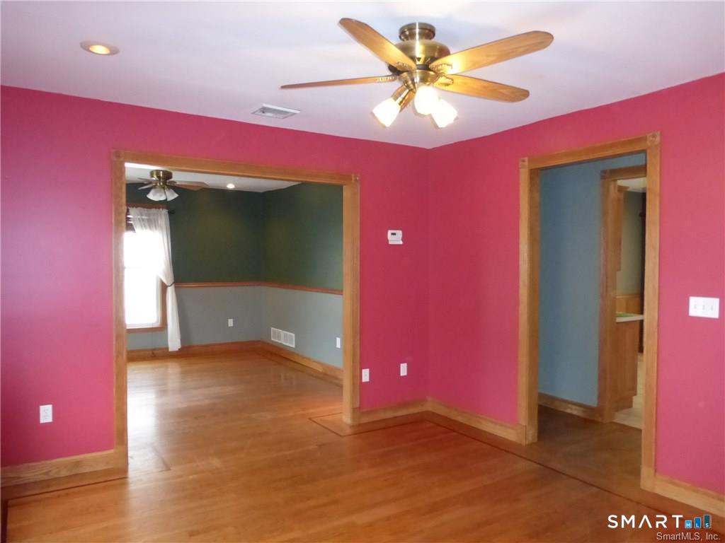 28 Frederick Street Naugatuck, CT 06770 - Photo 10 of 32