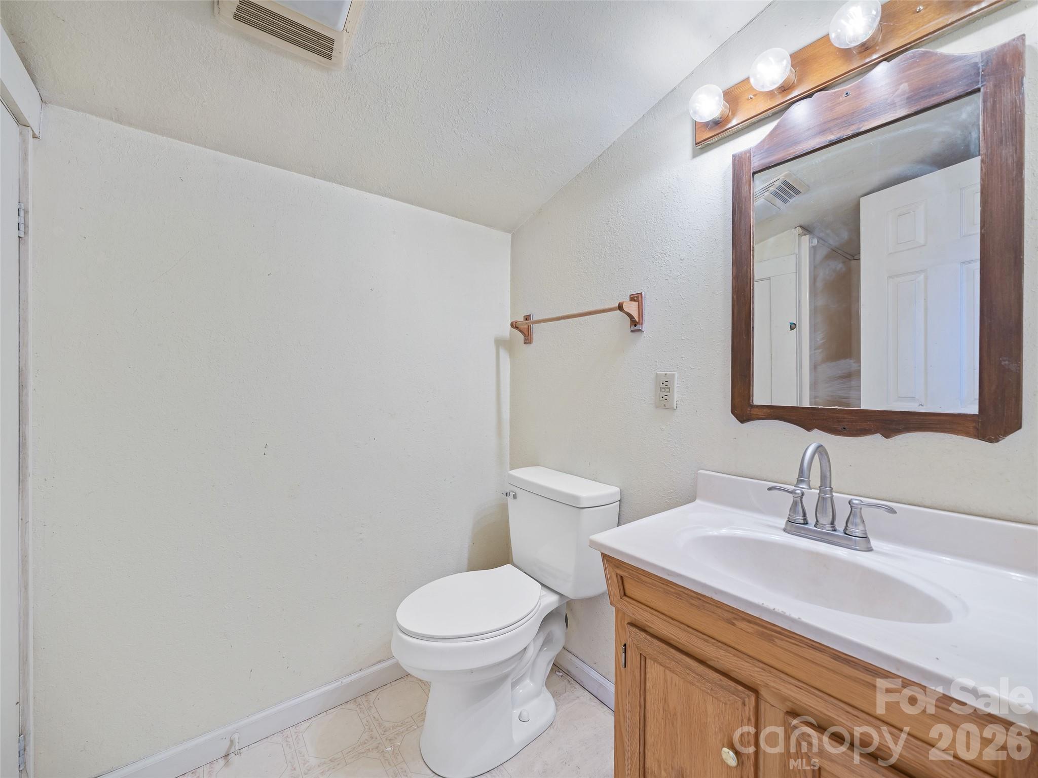 966 Waites Hollifield Road Marion, NC 28752 - Photo 13 of 27