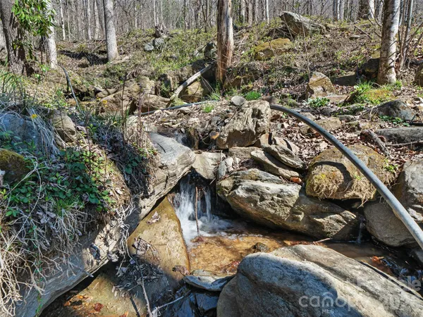 $215,000 | 966 Waites Hollifield Road, Marion, NC 28752