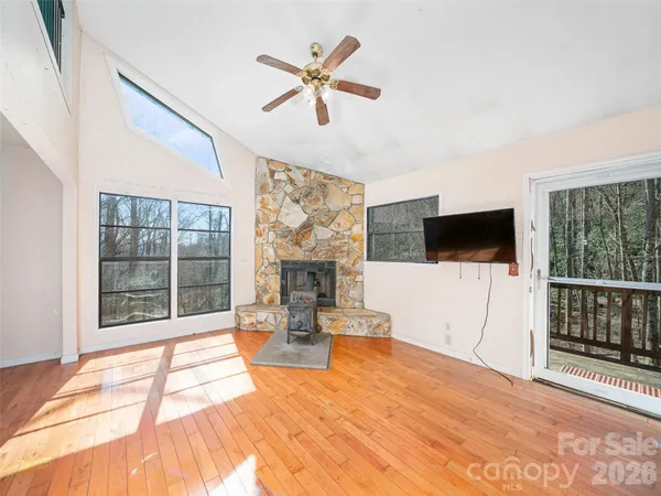 $215,000 | 966 Waites Hollifield Road, Marion, NC 28752