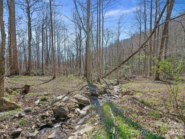 $215,000 | 966 Waites Hollifield Road, Marion, NC 28752