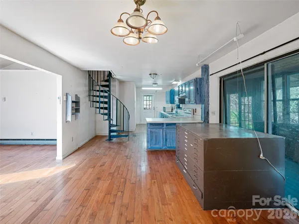 $215,000 | 966 Waites Hollifield Road, Marion, NC 28752