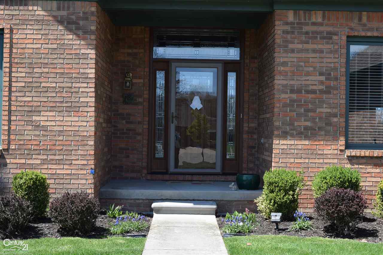 49253 Monte Road New Baltimore, MI 48047 - Photo 6 of 73 50010442-5.JPG