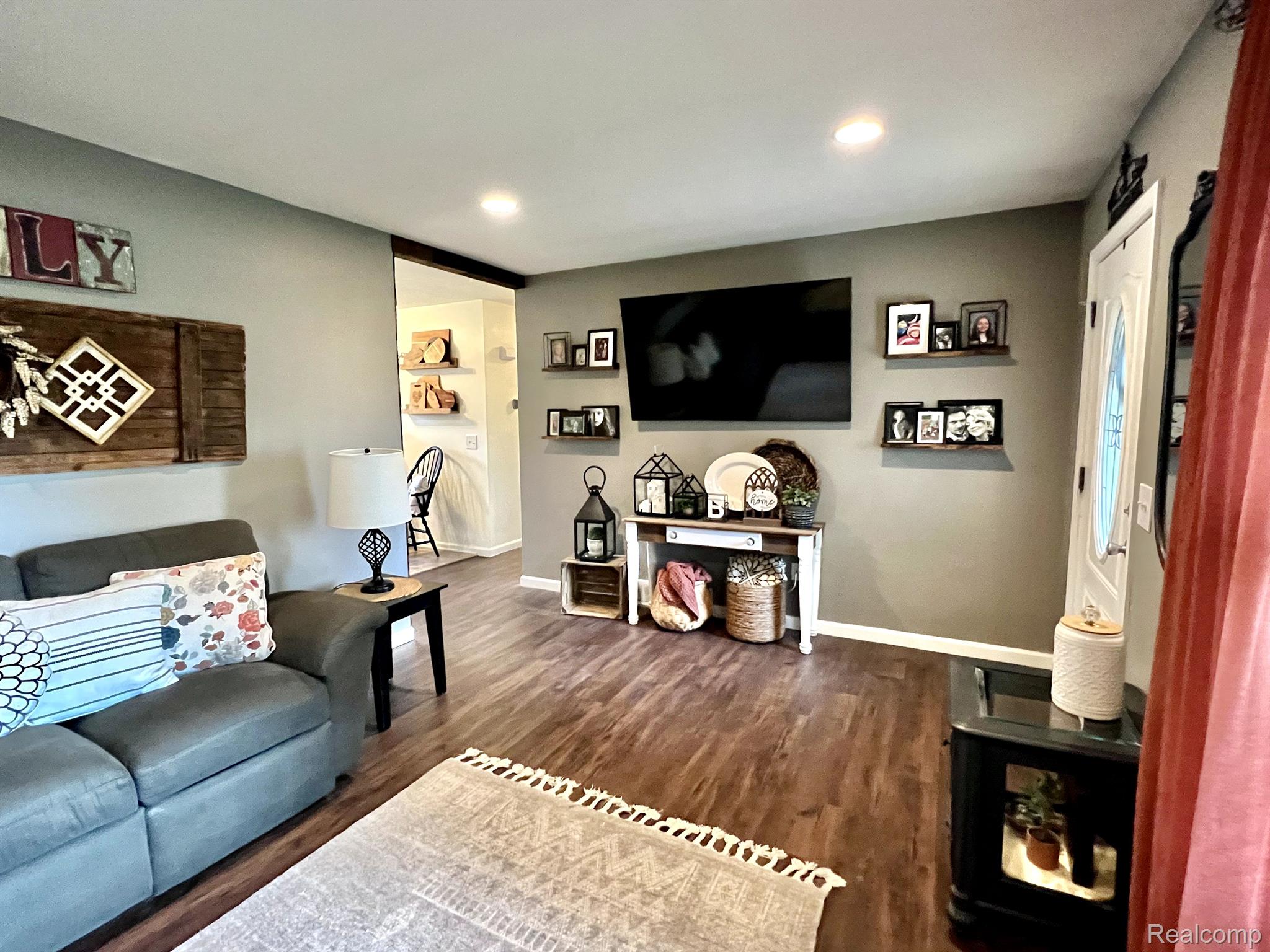9318 Reid Road Swartz Creek, MI 48473 - Photo 3 of 32 Gallery Image 3
