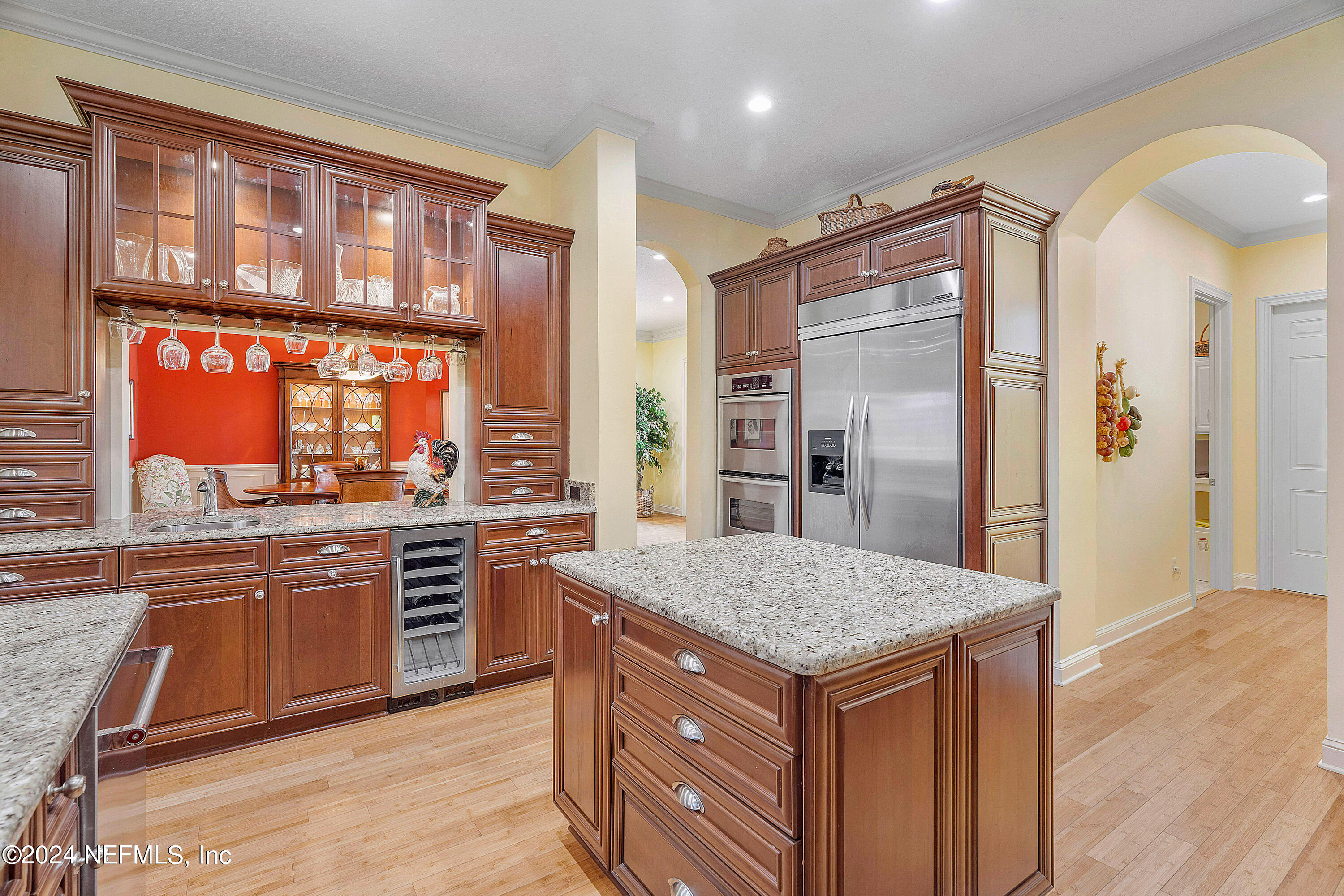 104 Lantana Court Ponte Vedra Beach, FL 32082 - Photo 11 of 37 Island to Wet Bar