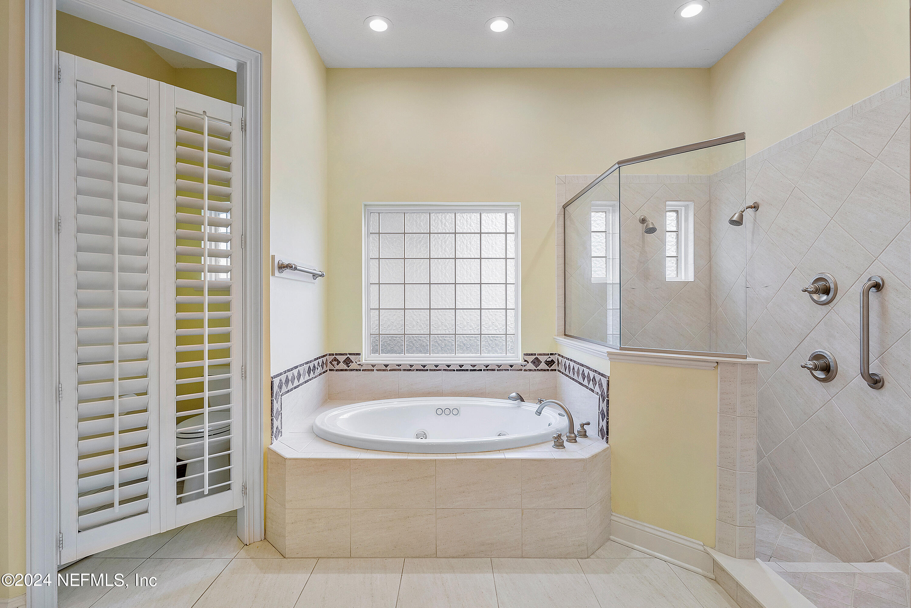 104 Lantana Court Ponte Vedra Beach, FL 32082 - Photo 21 of 37 Owner's Bath