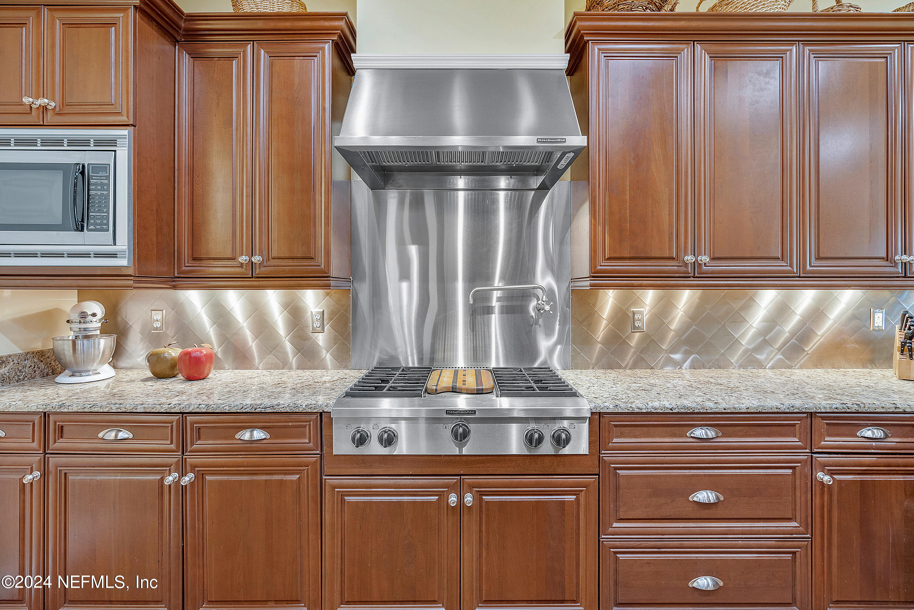 104 Lantana Court Ponte Vedra Beach, FL 32082 - Photo 9 of 37 Gourmet Cooking