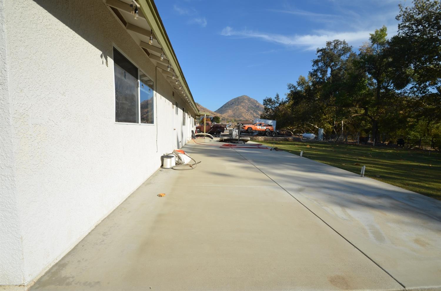 7453 Live Oak Drive Sanger, CA 93657 - Photo 25 of 28 a view of a garden with trees