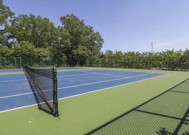 a view of a tennis court