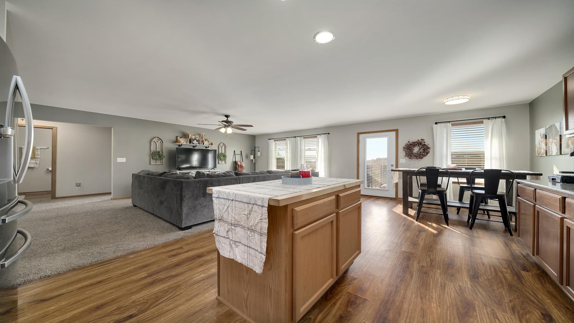 830 Acadia Street Roscoe, IL 61073 - Photo 12 of 31 Gallery Image 12