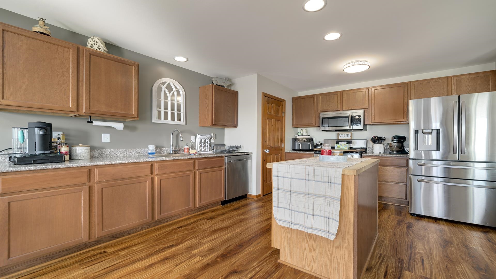 830 Acadia Street Roscoe, IL 61073 - Photo 9 of 31 Gallery Image 9