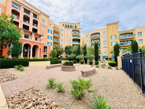 $1,495 | 30 Strada Di Villaggio, Unit 415, Henderson, NV 89011