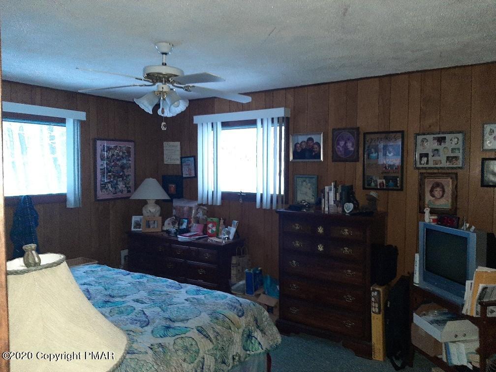 4112 Pine Ridge Drive East Bushkill, PA 18324 - Photo 15 of 18 perin7