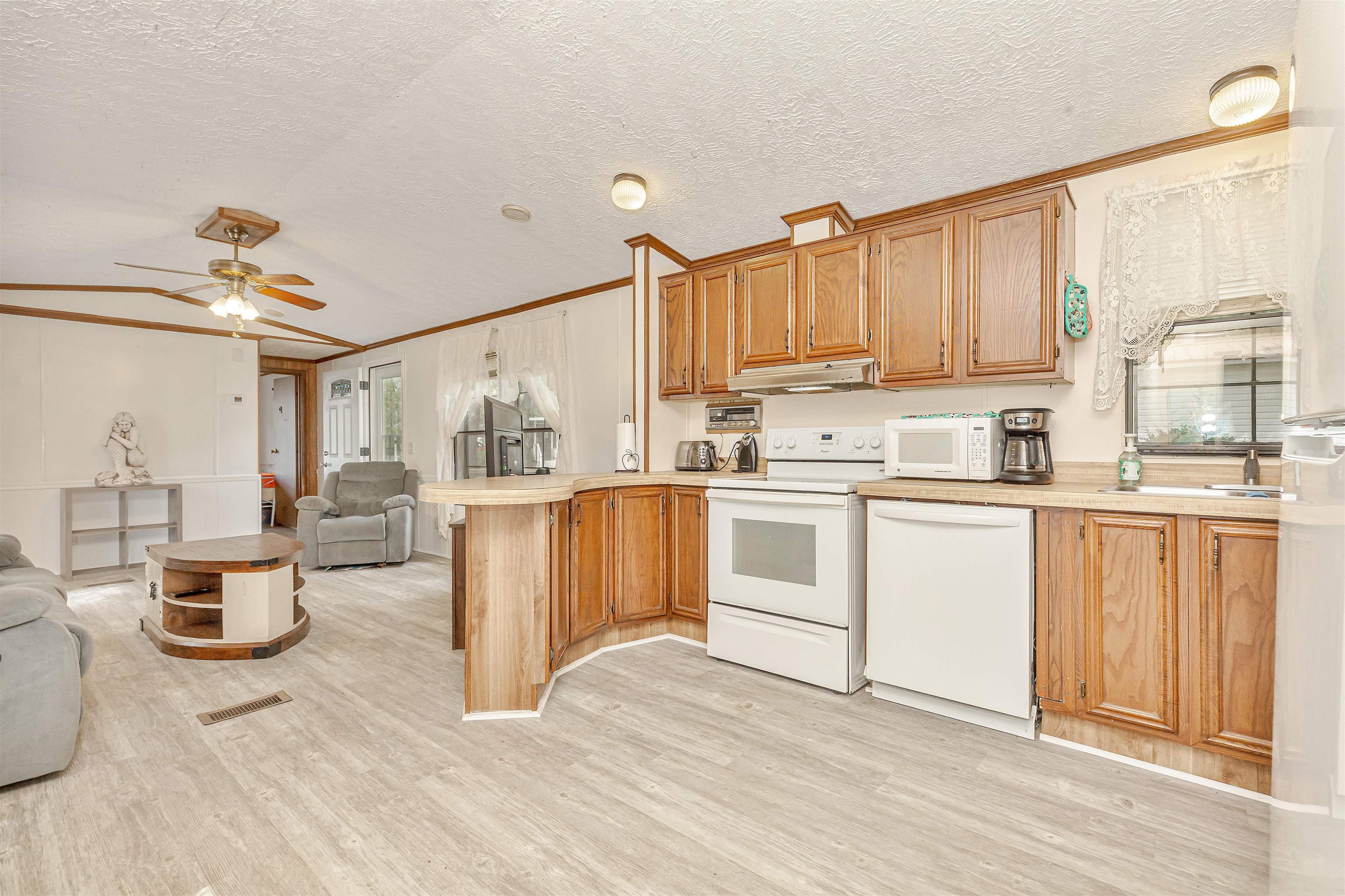 582 Mimosa Drive Murrells Inlet, SC 29576 - Photo 17 of 43