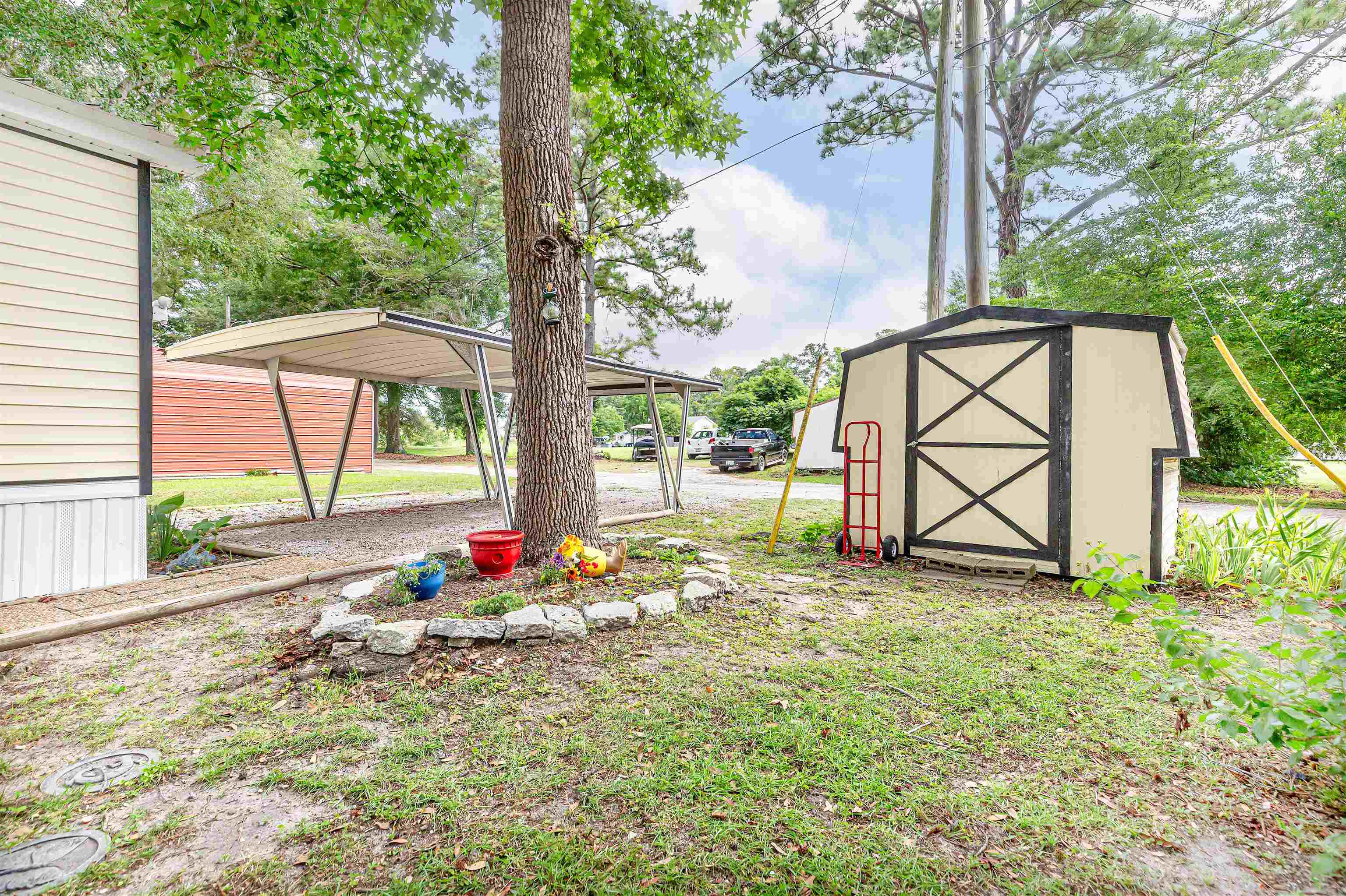 582 Mimosa Drive Murrells Inlet, SC 29576 - Photo 2 of 43