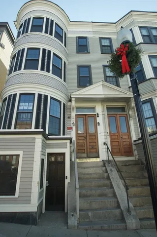 $1,995 | 501 East Broadway, Unit 2, Boston, MA 02127