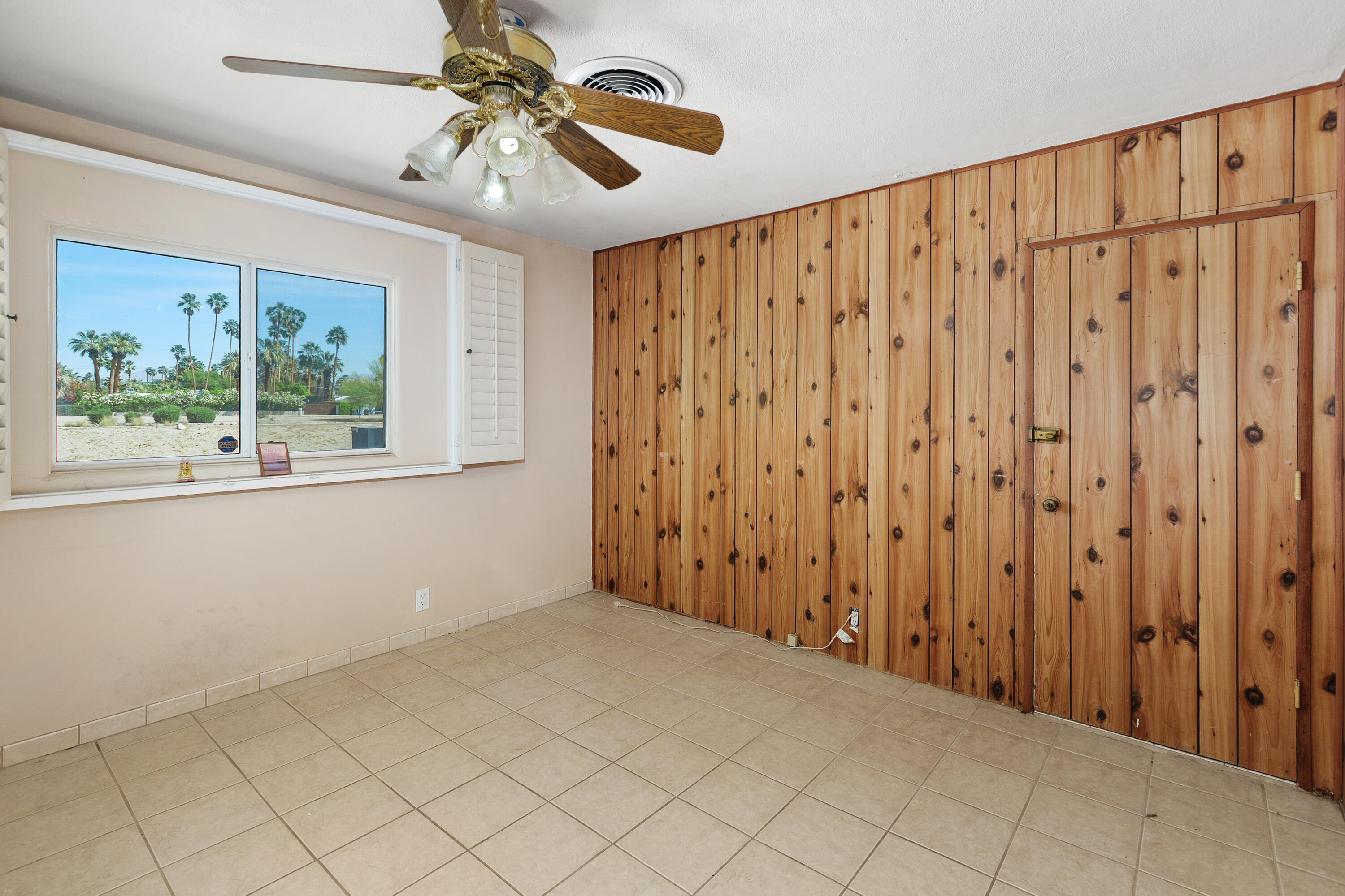 1077 South Riverside Drive Palm Springs, CA 92264 - Photo 20 of 35 a view of entryway with wooden floor