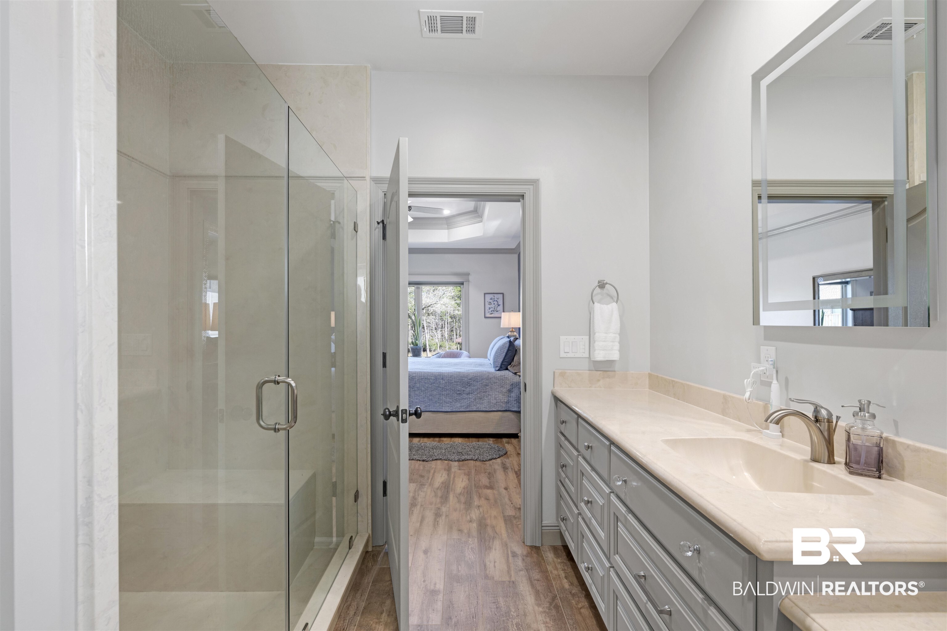 9492 Neumann Drive Elberta, AL 36530 - Photo 24 of 47 Master Bath