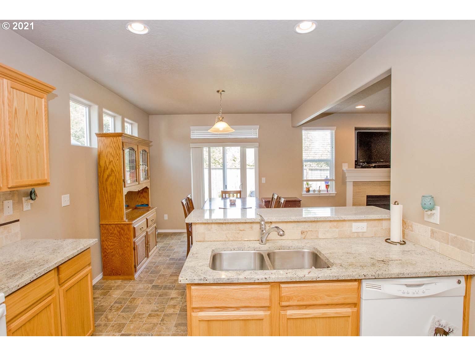 617 South 49th Place Springfield, OR 97478 - Photo 16 of 23