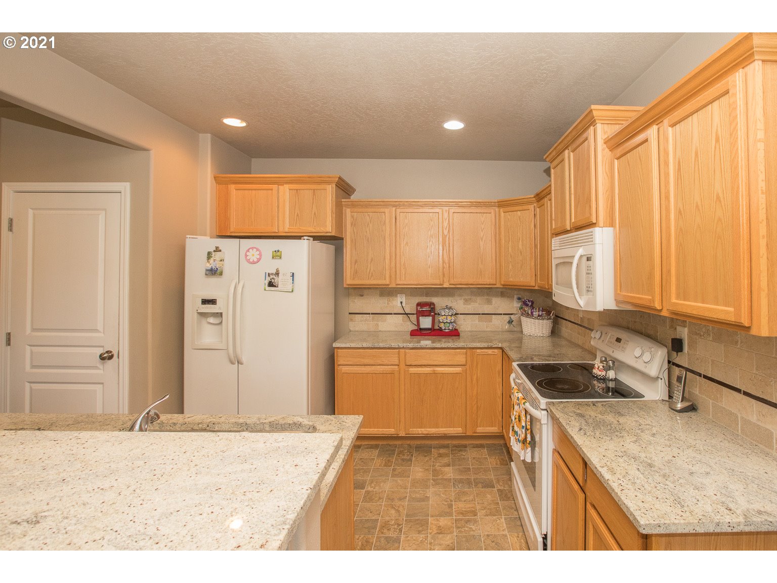 617 South 49th Place Springfield, OR 97478 - Photo 17 of 23