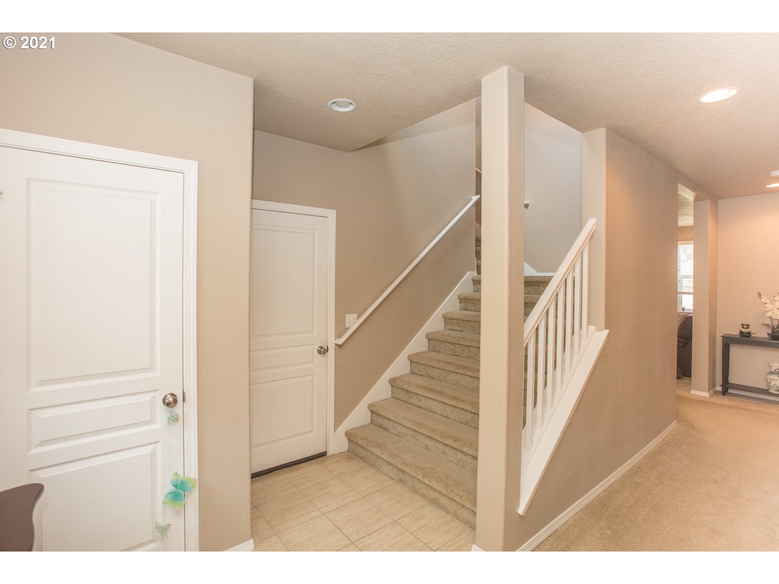 617 South 49th Place Springfield, OR 97478 - Photo 4 of 23