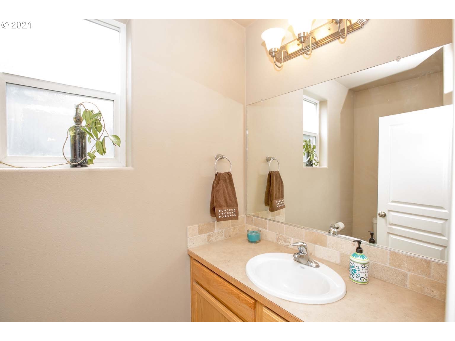 617 South 49th Place Springfield, OR 97478 - Photo 6 of 23
