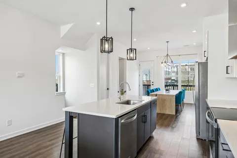 $599,000 | 5710 A California Avenue, Nashville, TN 37209