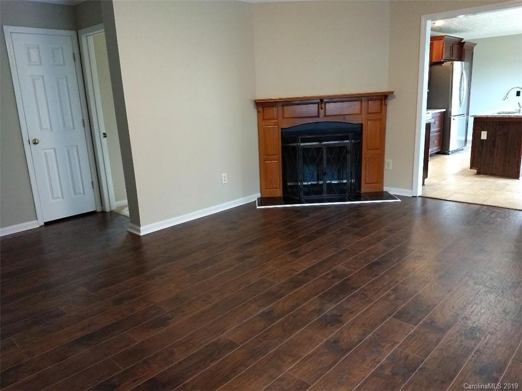 221 Gateway Farm Road Clover, SC 29710 - Photo 2 of 22 Gallery Image 2