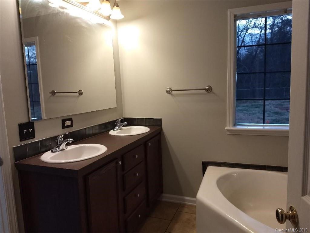 221 Gateway Farm Road Clover, SC 29710 - Photo 12 of 22 Gallery Image 12