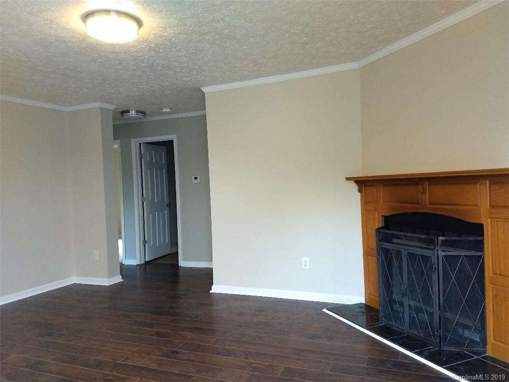 221 Gateway Farm Road Clover, SC 29710 - Photo 3 of 22 Gallery Image 3