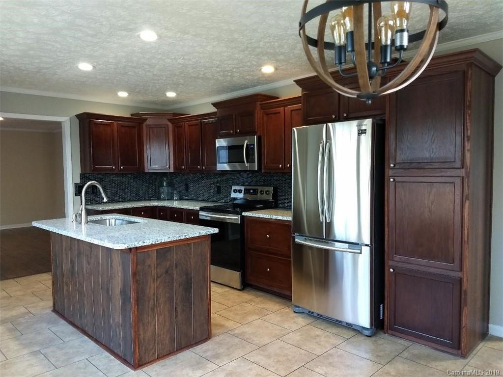 221 Gateway Farm Road Clover, SC 29710 - Photo 6 of 22 Gallery Image 6