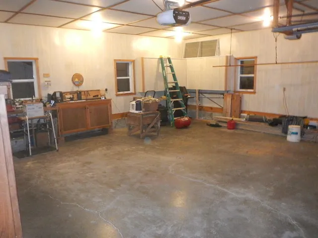 $230,000 | 11 Tibbetts Drive, Lincoln, ME 04457